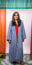Load image into Gallery viewer, PEACOCK Reversible Kimono