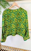 Load image into Gallery viewer, Reversible BOX Jacket Plus
