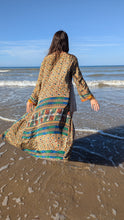 Load image into Gallery viewer, SUTRA Silk Reversible Kimono