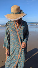Load image into Gallery viewer, ANA Sari Kimono