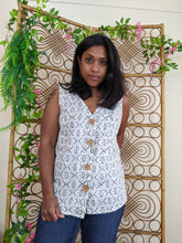 Load image into Gallery viewer, AKASHA Vest 3 Prints