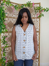 Load image into Gallery viewer, AKASHA Vest 3 Prints
